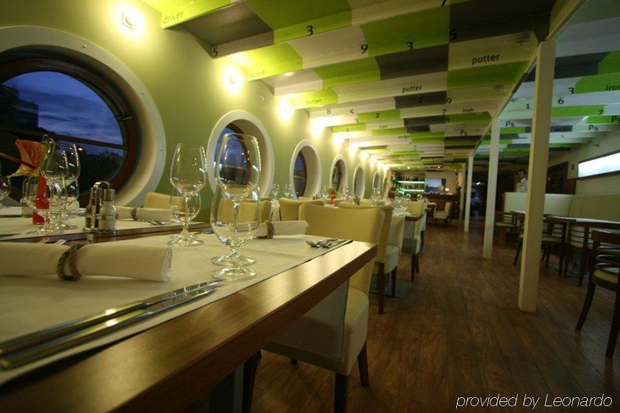 Rohan Boat Prag Restaurant billede